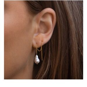 Leah Alexandra Boroque Pearl Earrings